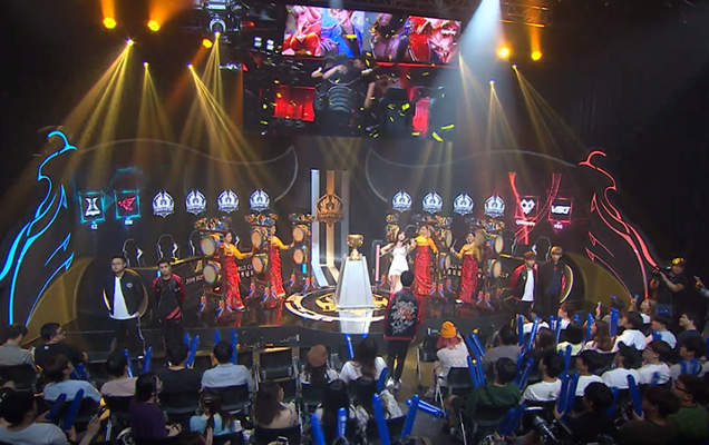 对AC米兰 对AC米兰